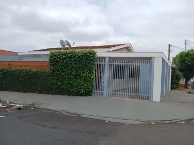 Casa com 3 Quartos à venda, 132m² no Independência, Ribeirão Preto