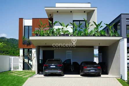 Casa com 3 Quartos à venda, 273m² no Velha, Blumenau