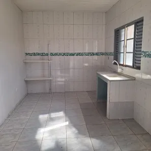 Casa com 2 Quartos para alugar, 45m² no Putim, São José dos Campos