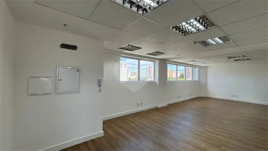 Sala Comercial para alugar, 55m² no Vila Bastos, Santo André