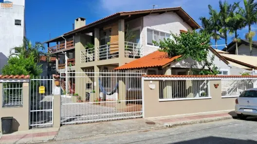 Imóvel Comercial com 8 Quartos à venda, 183m² no Cachoeira do Bom Jesus, Florianópolis