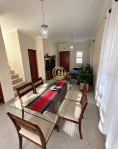 Sobrado com 3 Quartos para alugar, 170m² no Residencial São Paulo, Jacareí