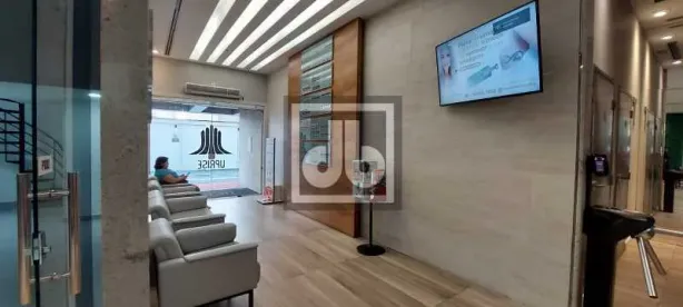Ponto Comercial à venda, 33m² no Recreio dos Bandeirantes, Rio de Janeiro