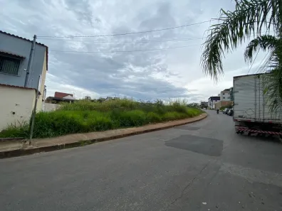 Lote/Terreno à venda, 368m² no Arvoredo 2ª Seção, Contagem