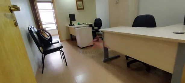 Sala Comercial à venda, 42m² no Centro, Niterói