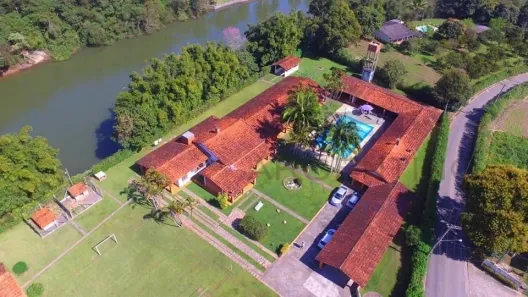 Fazenda/Sítio com 9 Quartos à venda, 1300m² no Itapema, Guararema