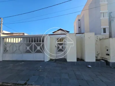 Casa com 3 Quartos para alugar, 10m² no Centro, Marília