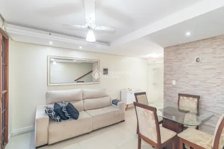 Casa com 2 Quartos para alugar, 133m² no Cavalhada, Porto Alegre