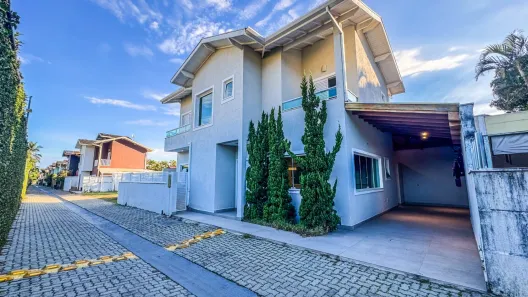 Casa de Condomínio com 3 Quartos à venda, 160m² no Maresias, São Sebastião