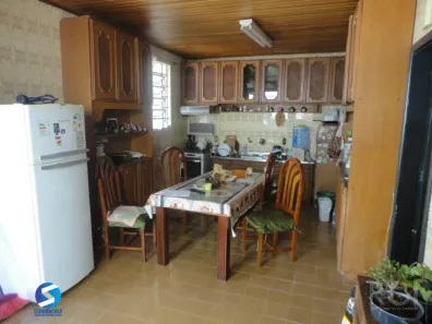 Casa com 4 Quartos à venda, 250m² no Petrópolis, Porto Alegre