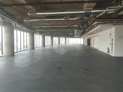 Sala Comercial para alugar, 1602m² no Parque Industrial Tomas Edson, São Paulo
