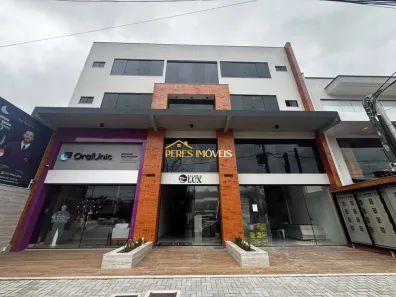Sala Comercial para alugar, 53m² no Costazul, Rio das Ostras
