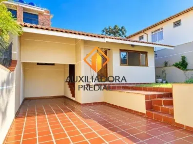Casa com 3 Quartos para alugar, 140m² no Mercês, Curitiba