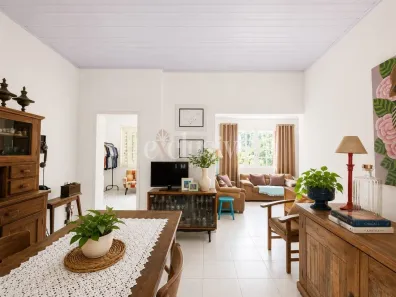 Casa com 3 Quartos à venda, 180m² no Coqueiros, Florianópolis