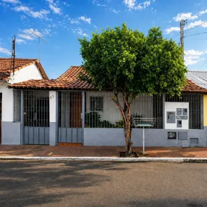 Casa com 7 Quartos à venda, 230m² no Setor Central, Goiânia