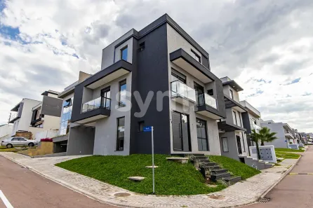 Casa de Condomínio com 3 Quartos à venda, 220m² no Bairro Alto, Curitiba