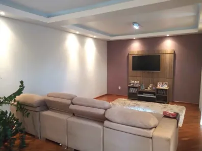 Casa com 4 Quartos à venda, 255m² no Vila Popular, Bauru