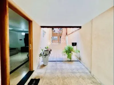 Sobrado com 4 Quartos à venda, 229m² no Vila Camilópolis, Santo André