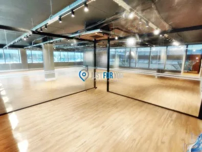 Sala Comercial para venda ou aluguel, 201m² no Barra Olímpica, Rio de Janeiro