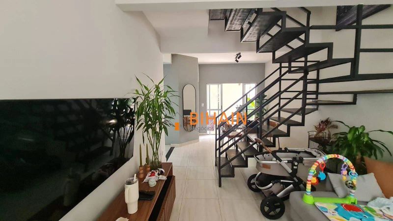 Casa com 3 quartos — Estoril, Belo Horizonte