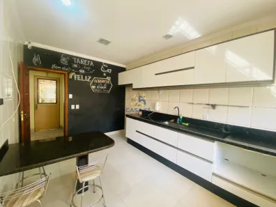 Sobrado com 4 Quartos à venda, 293m² no Jardim Petrópolis, Cuiabá