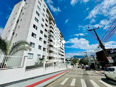 Apartamento com 2 Quartos à venda, 61m² no Pagani, Palhoça
