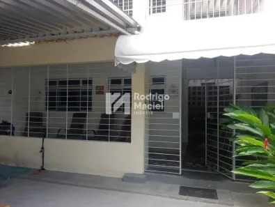 Casa com 4 Quartos à venda, 210m² no Zumbi, Recife