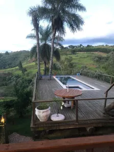 Fazenda/Sítio com 6 Quartos para alugar, 715m² no Sousas, Campinas
