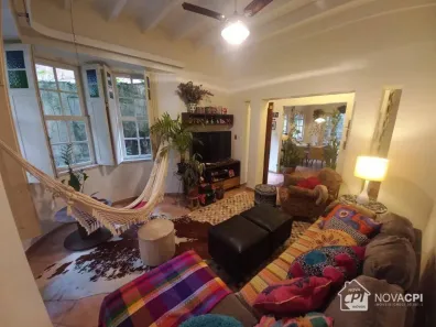 Sobrado com 3 Quartos à venda, 184m² no Itararé, São Vicente