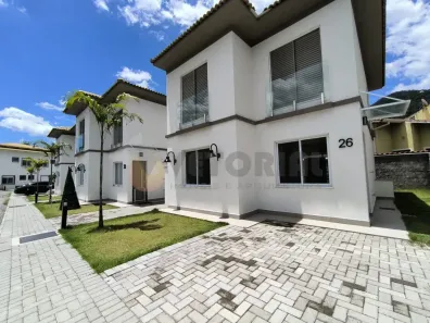 Sobrado com 3 Quartos à venda, 95m² no Cigarras, São Sebastião