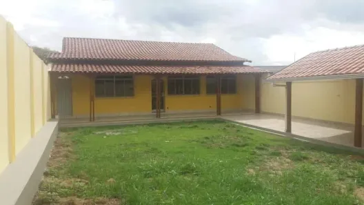 Casa com 4 Quartos para alugar, 130m² no Inconfidentes, Contagem