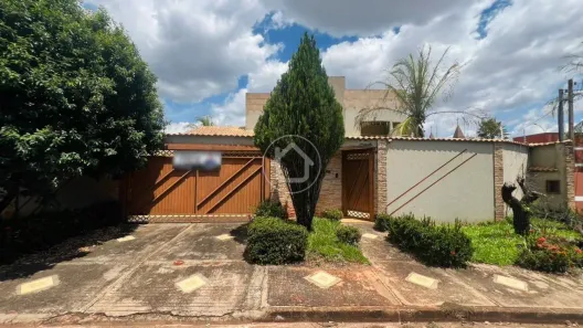 Sobrado com 4 Quartos à venda, 300m² no Vila Danúbio Azul, Campo Grande