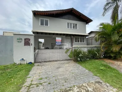 Casa com 4 Quartos para alugar, 315m² no Vorstadt, Blumenau