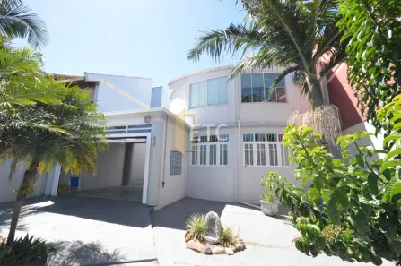 Casa com 3 Quartos à venda, 451m² no Fátima, Canoas