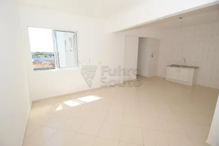 Apartamento com 3 Quartos para alugar, 84m² no Centro, Pelotas