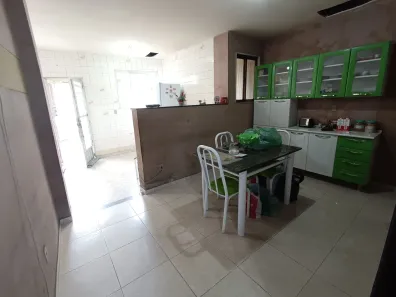 Casa com 1 Quarto para alugar, 216m² no Covanca, São Gonçalo