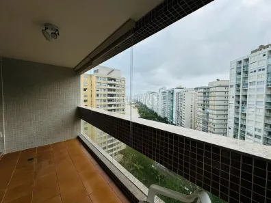 Apartamento com 3 Quartos para alugar, 110m² no Pitangueiras, Guarujá