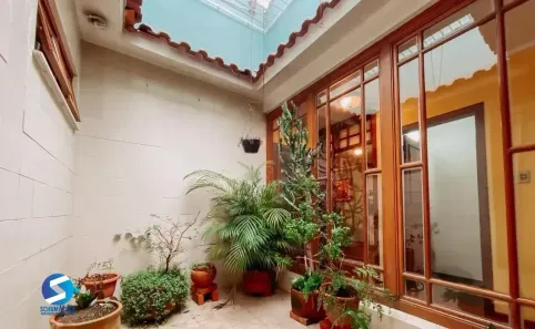 Casa com 3 Quartos à venda, 295m² no Chácara das Pedras, Porto Alegre