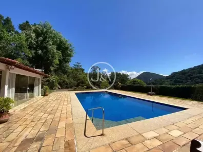 Casa com 8 Quartos à venda, 400m² no Itaipava, Petrópolis