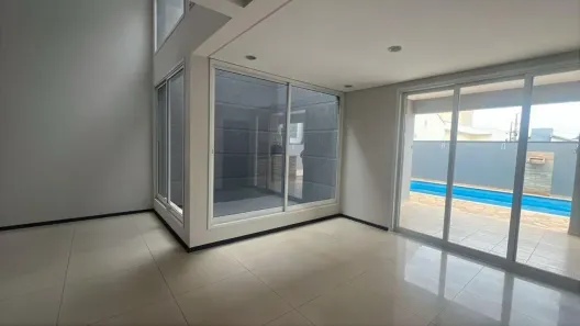 Casa de Condomínio com 3 Quartos para alugar, 180m² no Vila Monte Verde, Tatuí