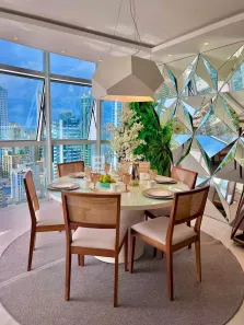 Apartamento com 3 Quartos para alugar, 128m² no Centro, Balneário Camboriú