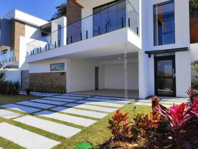 Casa com 4 Quartos à venda, 215m² no Parque Guadalajara, Juiz de Fora