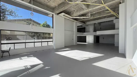 Ponto Comercial para alugar, 356m² no Coqueiros, Florianópolis