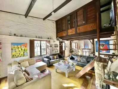 Casa de Condomínio com 3 Quartos à venda, 440m² no Moinho Velho, Embu das Artes
