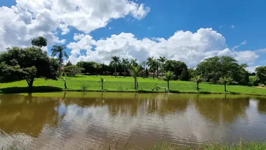 Fazenda/Sítio com 3 Quartos à venda, 641300m² no , Cajuru