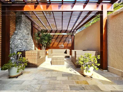 Sobrado com 4 Quartos à venda, 366m² no Vila Nova São José, Campinas