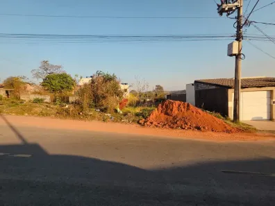 Lote/Terreno à venda, 310m² no Jardim Candidés, Divinópolis