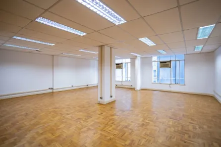 Ponto Comercial para alugar, 107m² no República, São Paulo