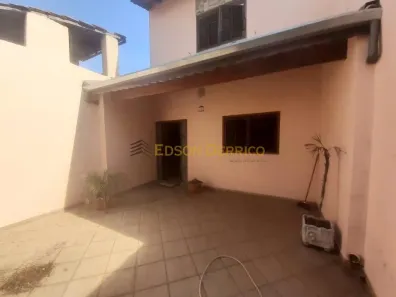 Sobrado com 3 Quartos à venda, 185m² no Jardim Boa Vista, Pindamonhangaba