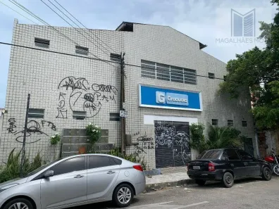 Galpão/Depósito/Armazém à venda, 500m² no Centro, Fortaleza